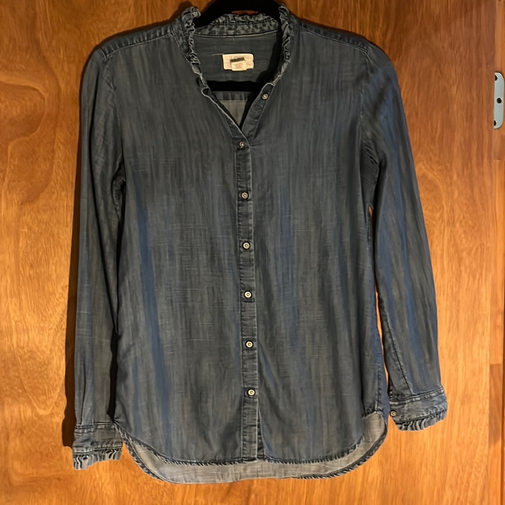 Loft chambray button down long sleeve top XS